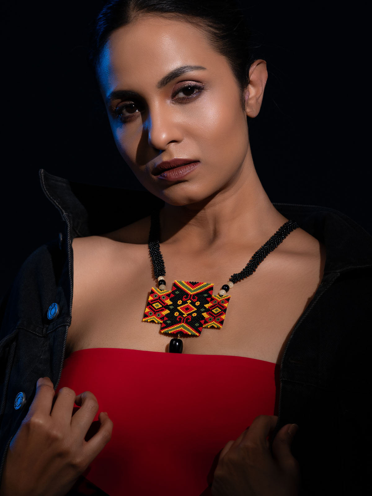 Black Red Geometric 3Panel Handmade Beaded Necklace Orange Green Agate