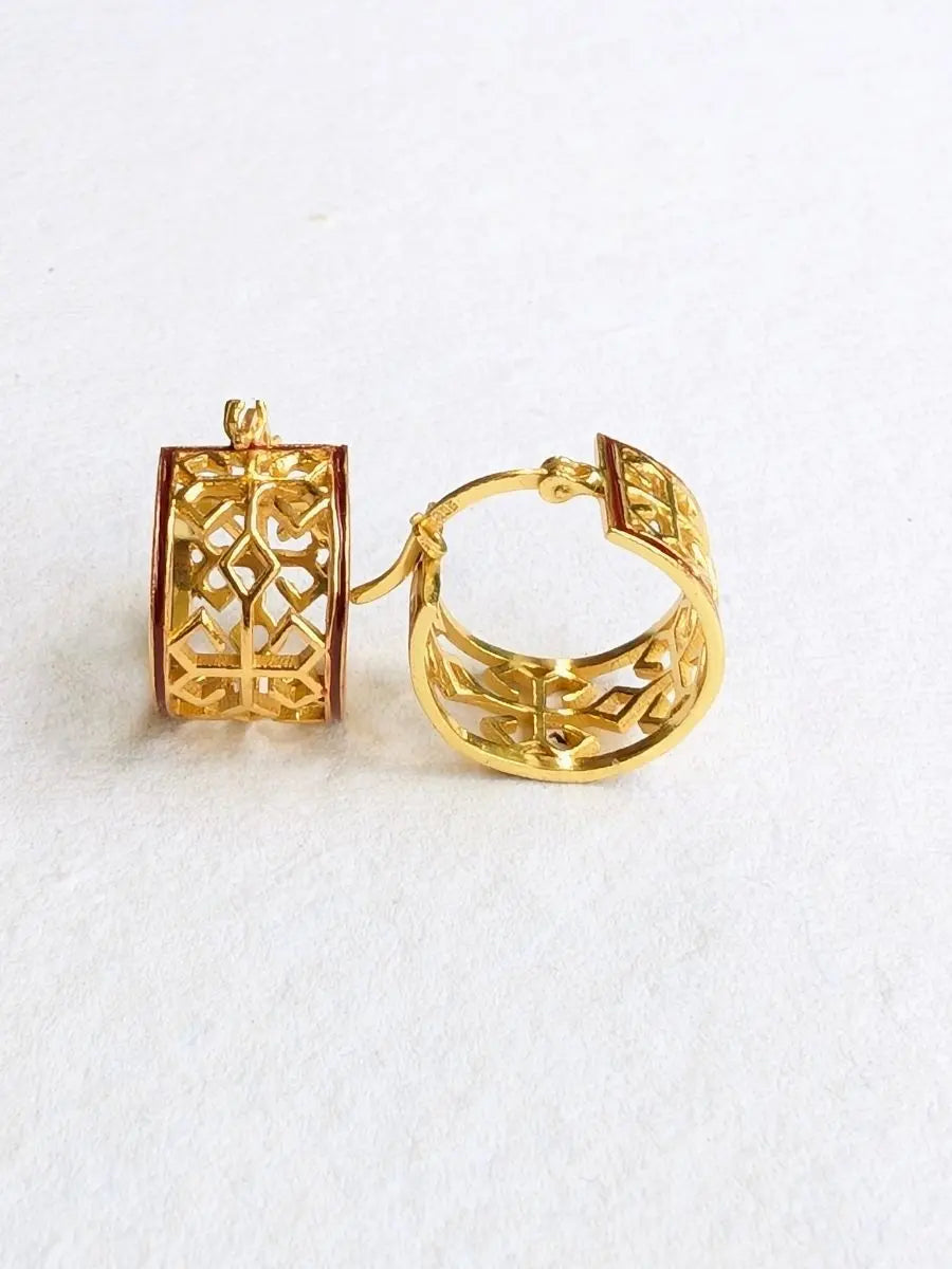 Varnini Gold Hoop Earrings