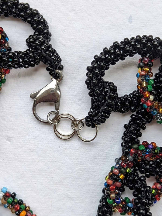 Handmade Beaded The Chain-Links Necklace in Black Silver Grey