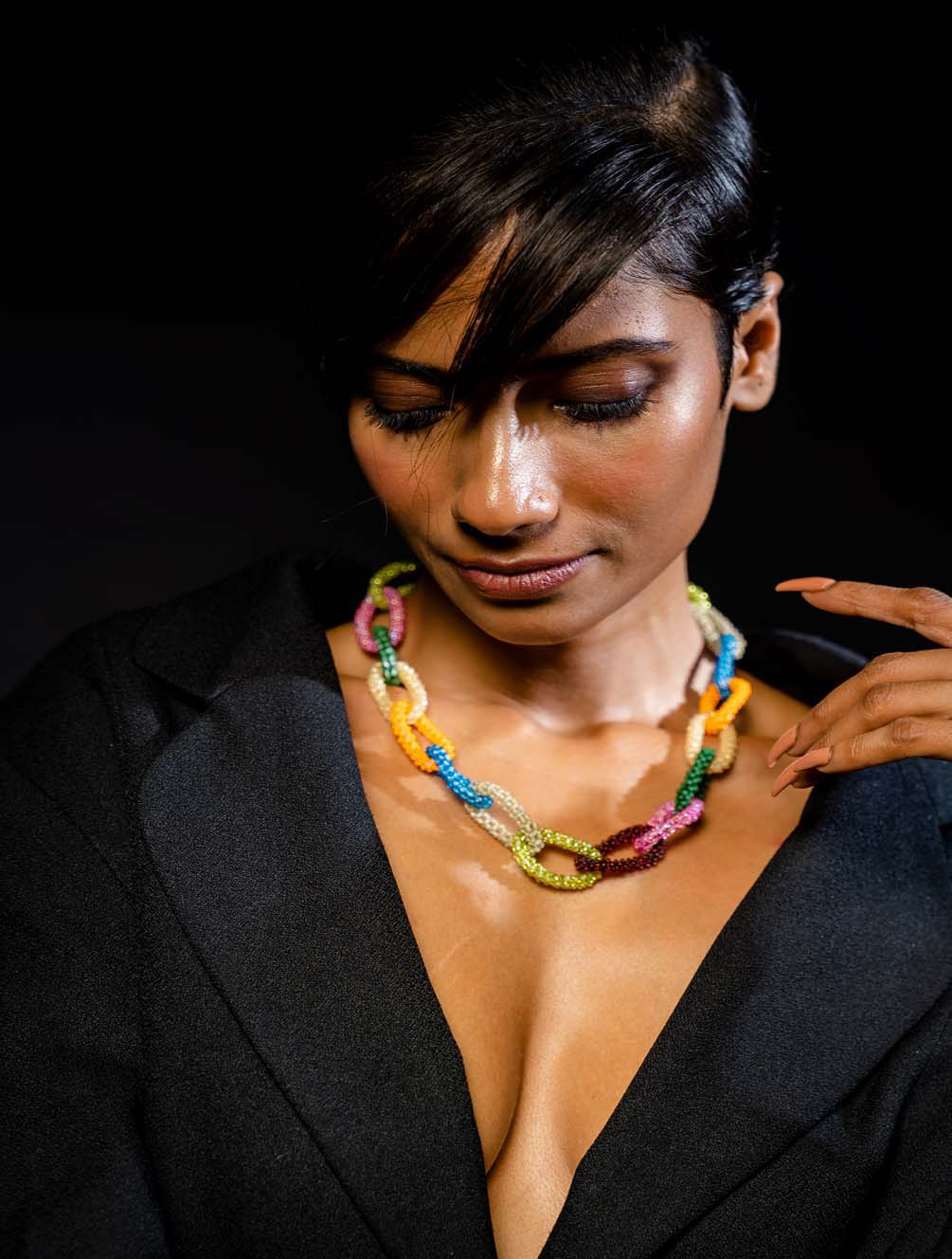 The Multicolored Chain-Links Necklace Handmade Beaded Yellow Blue White Pik Green Gold Brass Grey Brown
